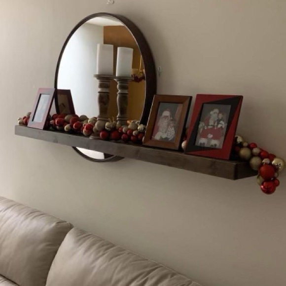 Floating shelves - Picture 3 of 3